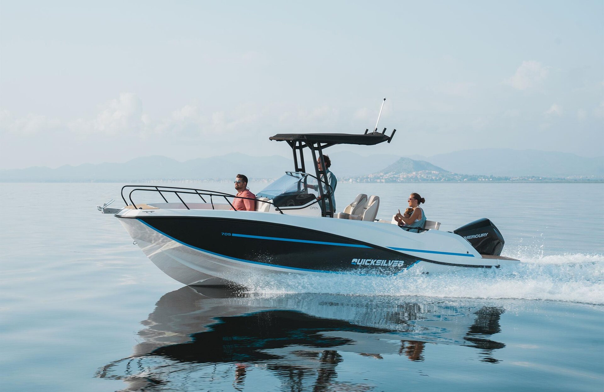 360 VR Virtual Tours of the Quicksilver 705 Open