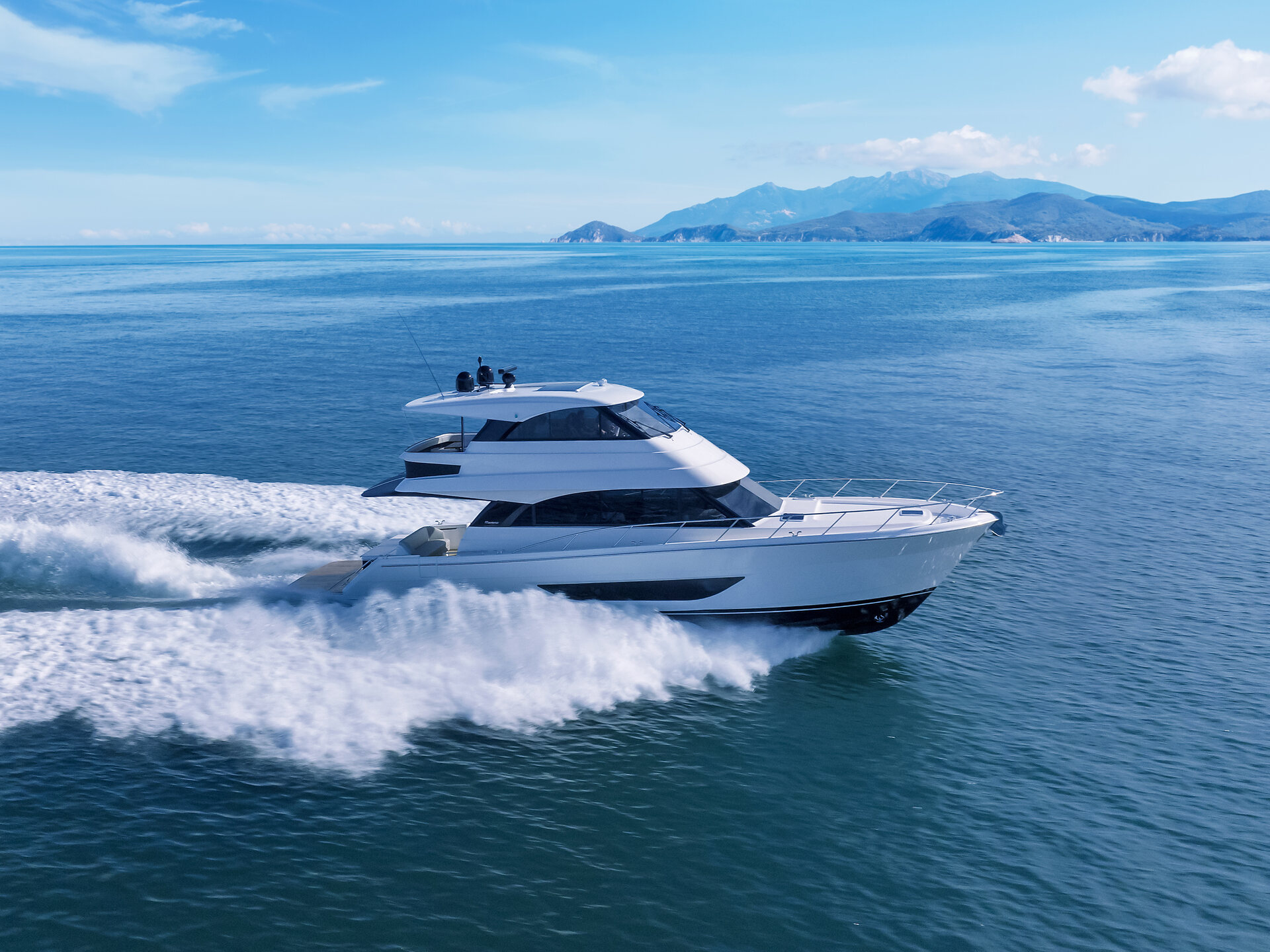 360 VR Virtual Tours of the Maritimo M55 Black Edition