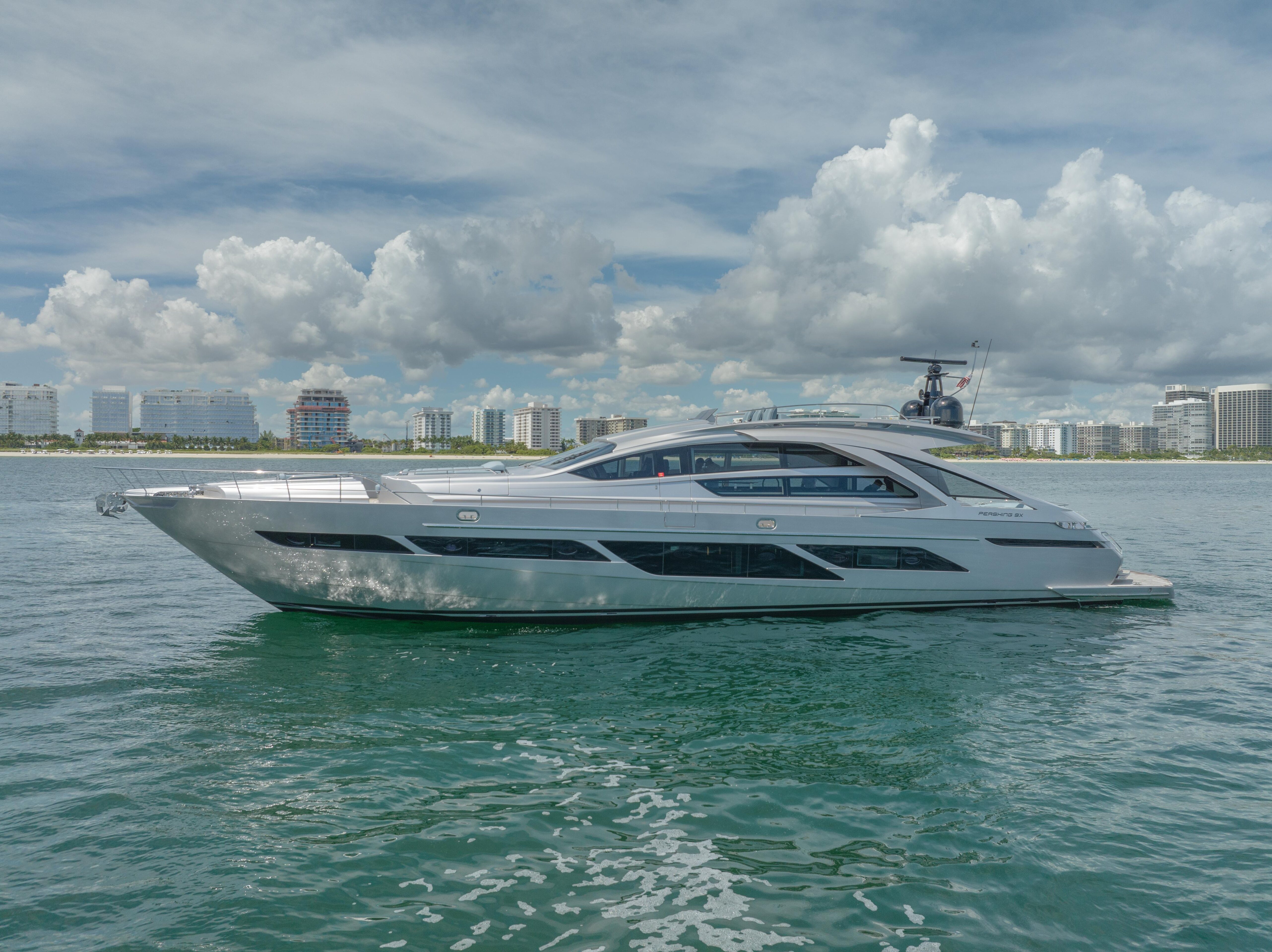 360 VR Virtual Tours of the 2021 Pershing 9X Motor Yacht