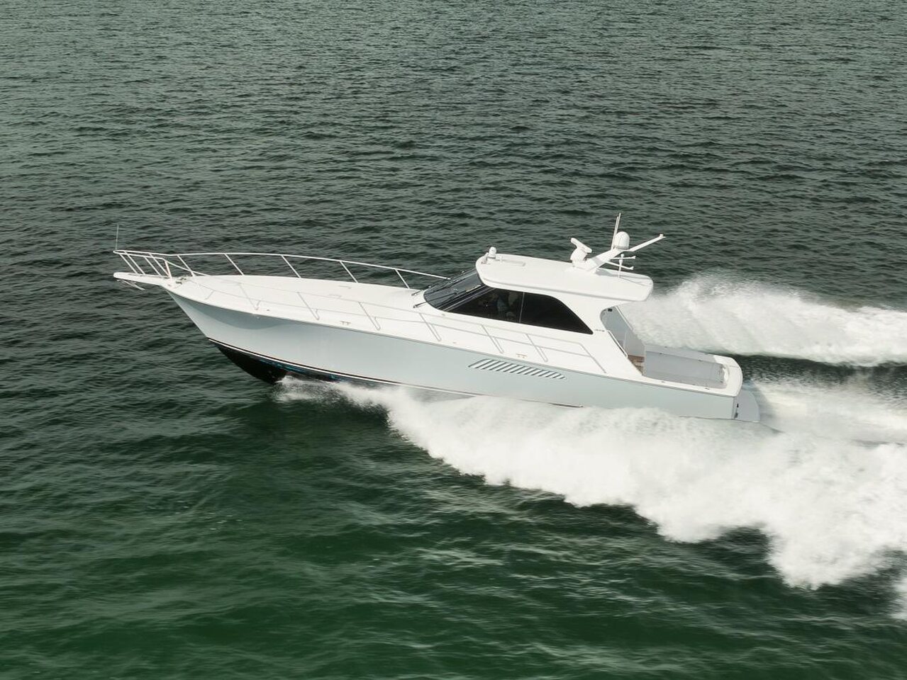 360 VR Virtual Tours of the 2007 Viking 52' Sport Coupe "Smooth Operator"