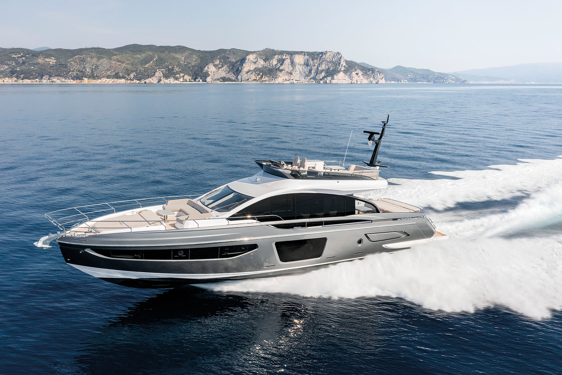 360 VR Virtual Tours of the Azimut S7