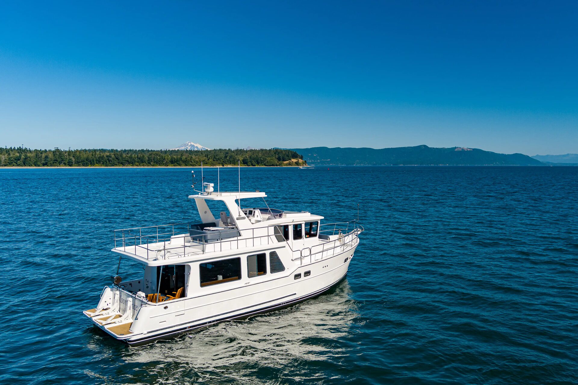 360 VR Virtual Tours of the North Pacific 49' Pilothouse