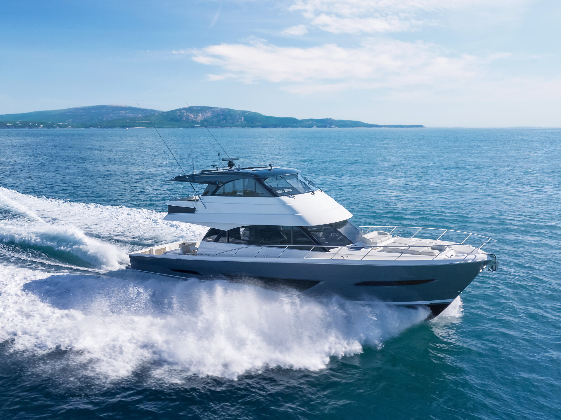 360 VR Virtual Tours of the Maritimo M600 Black Edition