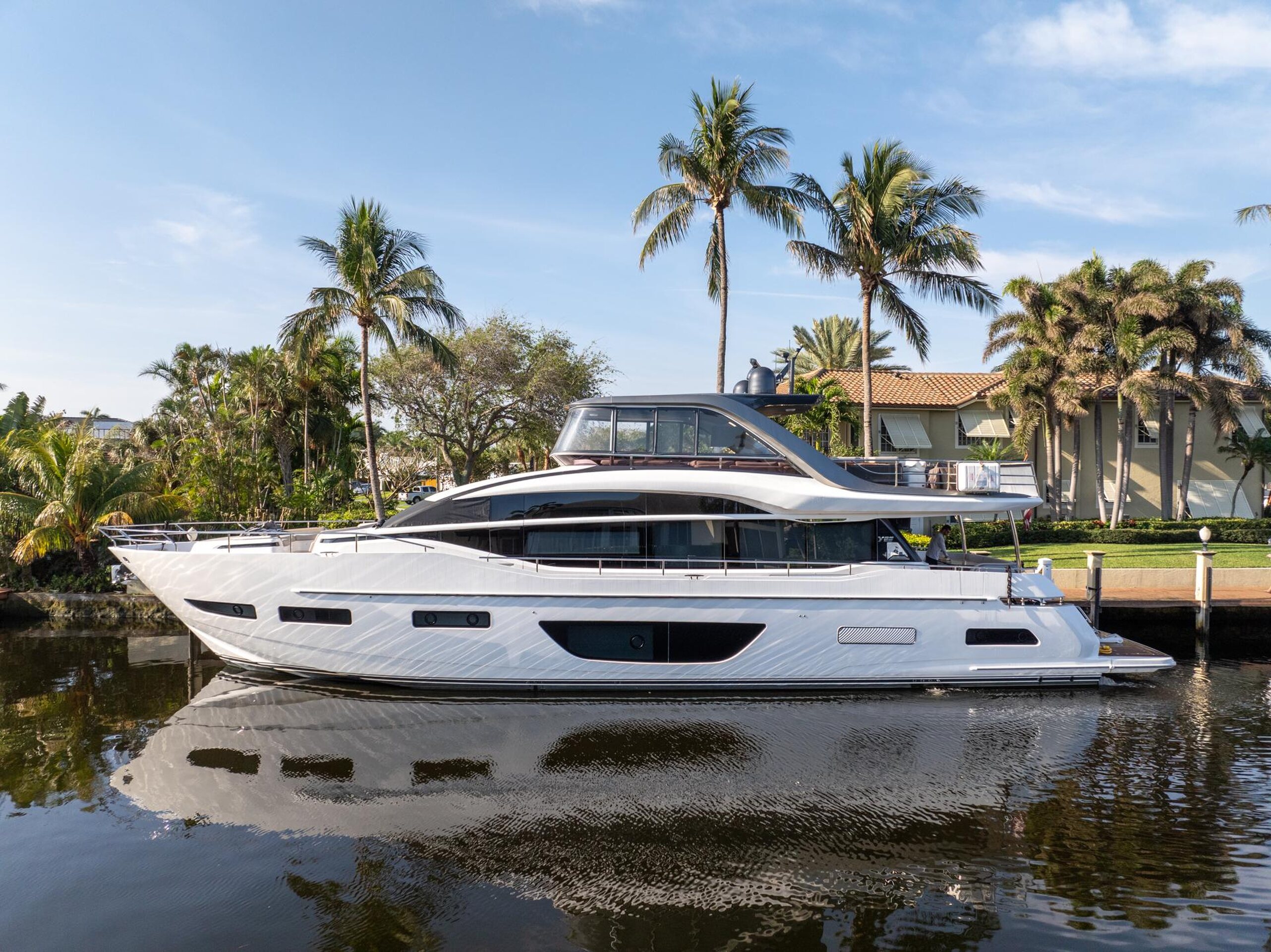 360 VR Virtual Tours of the 2019 Princess 85' Motor Yacht "Kaos"