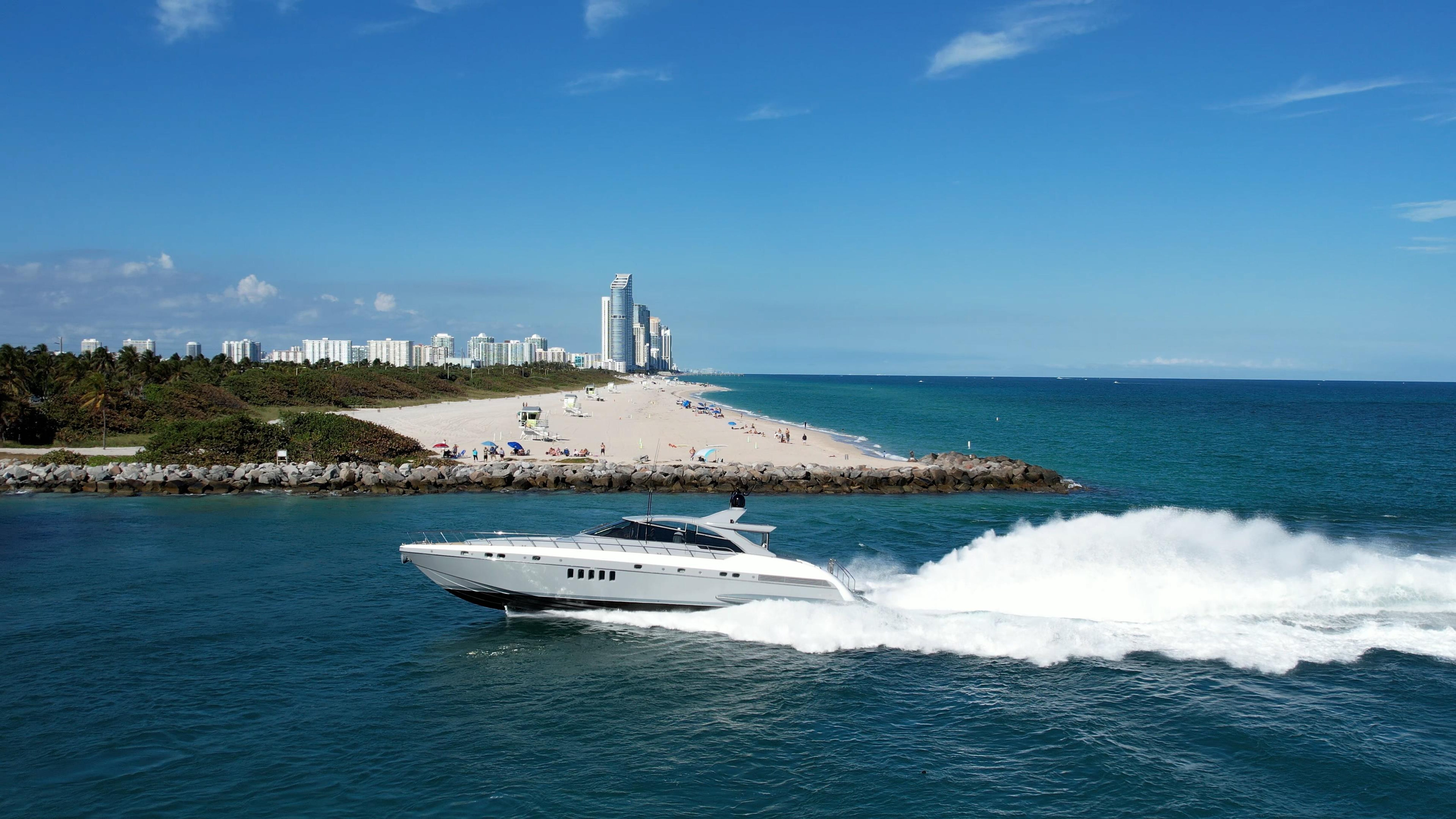 360 VR Virtual Tours of the 2007 Mangusta 80' Motor Yacht "Payback"